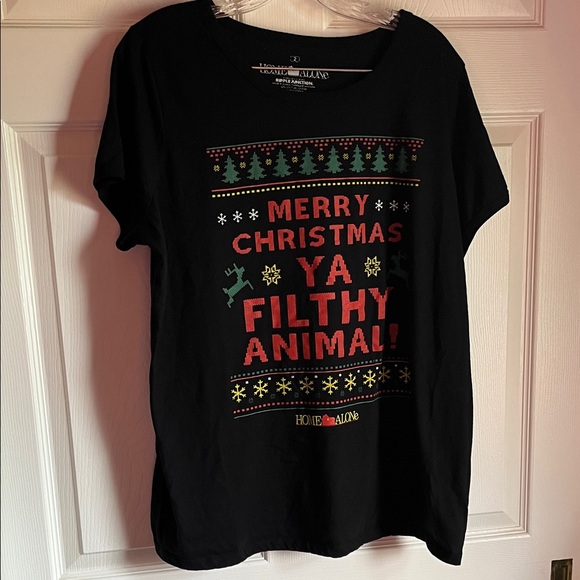 Torrid Home Alone Holiday Tee - Picture 1 of 6